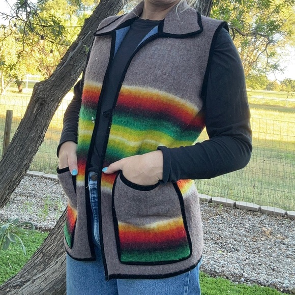 Vintage wool blanket vest - Picture 2 of 5